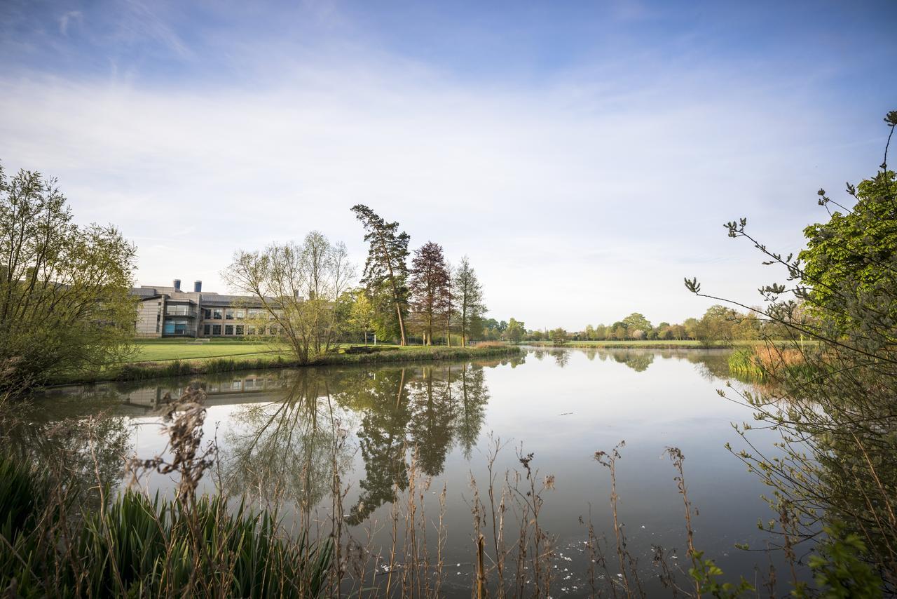 Hinxton Hall Hotel And Conference Centre Exterior foto